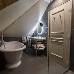 Hotel Du Cirque Et De La Cascade 4*