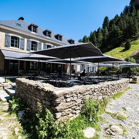 Hotel Du Cirque Et De La Cascade 4*