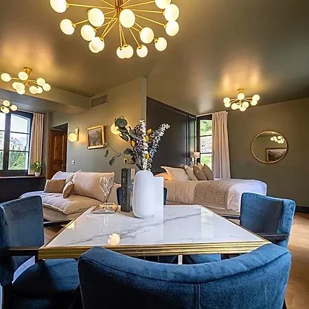 Du Cirque Et De La Cascade Hotell 4*