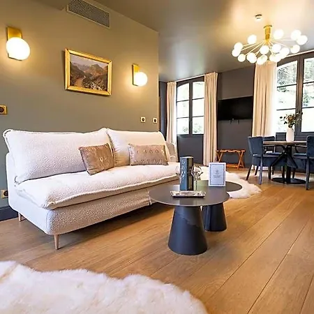 Hotell Du Cirque Et De La Cascade 4*