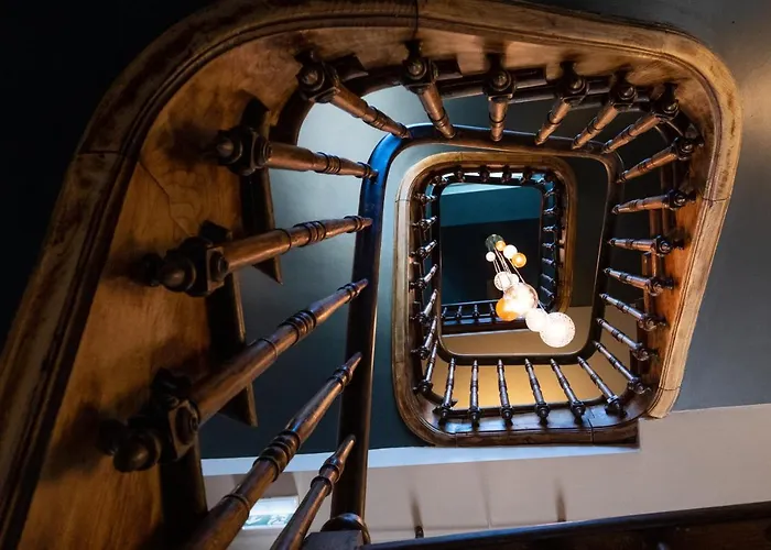 מלון Du Cirque Et De La Cascade גווארני