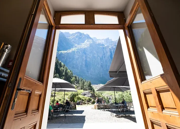 Отель Du Cirque Et De La Cascade Гаварни