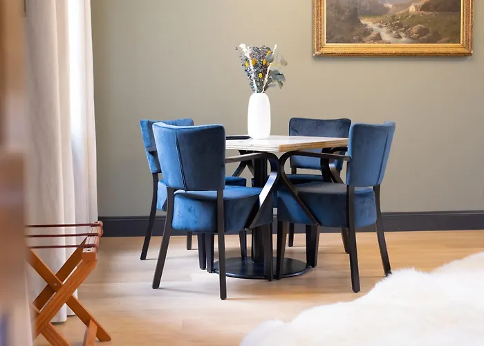 Du Cirque Et De La Cascade Гаварни